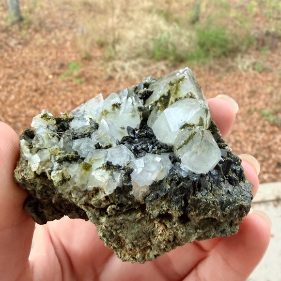High-Quality Epidote on Quartz – Turkey | Rare Crystal Cluster | Collector - Picture 3 of 13